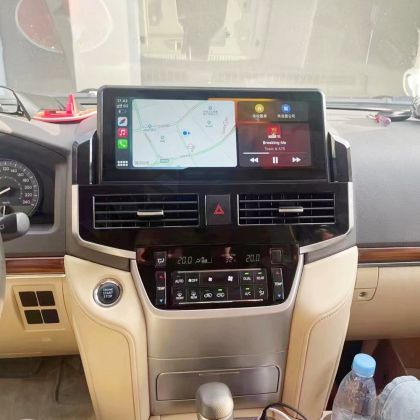 Toyota Land Cruiser 2016-21 navigáció, 15 hüvelykes, 8 GB RAM, 128 GB tárhely