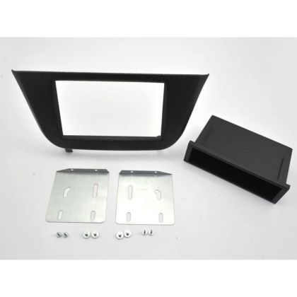 2 DIN és 1 DIN keret Connects2 Iveco CT24IV07