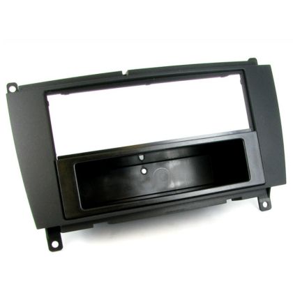 Connects2 CT24MB07 vázkészlet 1DIN MERCEDES CLK