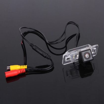 Camera video auto dedicata pentru mersul cu spatele compatibila cu BMW Seriile 3/5/X5/X6/X1/X3 unghi 150 de grade night vision