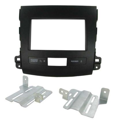 Connects2 CT23MT01 vázkészlet 2DIN Mitsubishi Outlanderhez