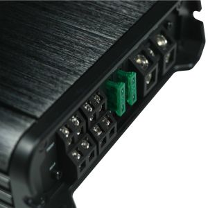 Phoenix Gold ZR6004R D osztályú 4 csatornás erősítő basszus távirányítóval