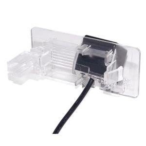 Camera video auto dedicata pentru mersul cu spatele compatibila cu VW New Passat 2011-2013/Toureg2013/Skoda Yeti/Skoda Octavia