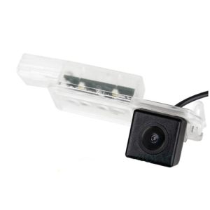 Camera video auto dedicata pentru mersul cu spatele compatibila cu VW CC 2013/Golf 7 unghi 150 de grade night vision 0 lux U2