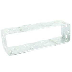 Connects2 CT24UV01 1DIN univerzális ketrec